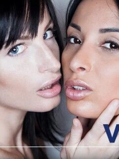 Anissa Kate & Ava Courcelles